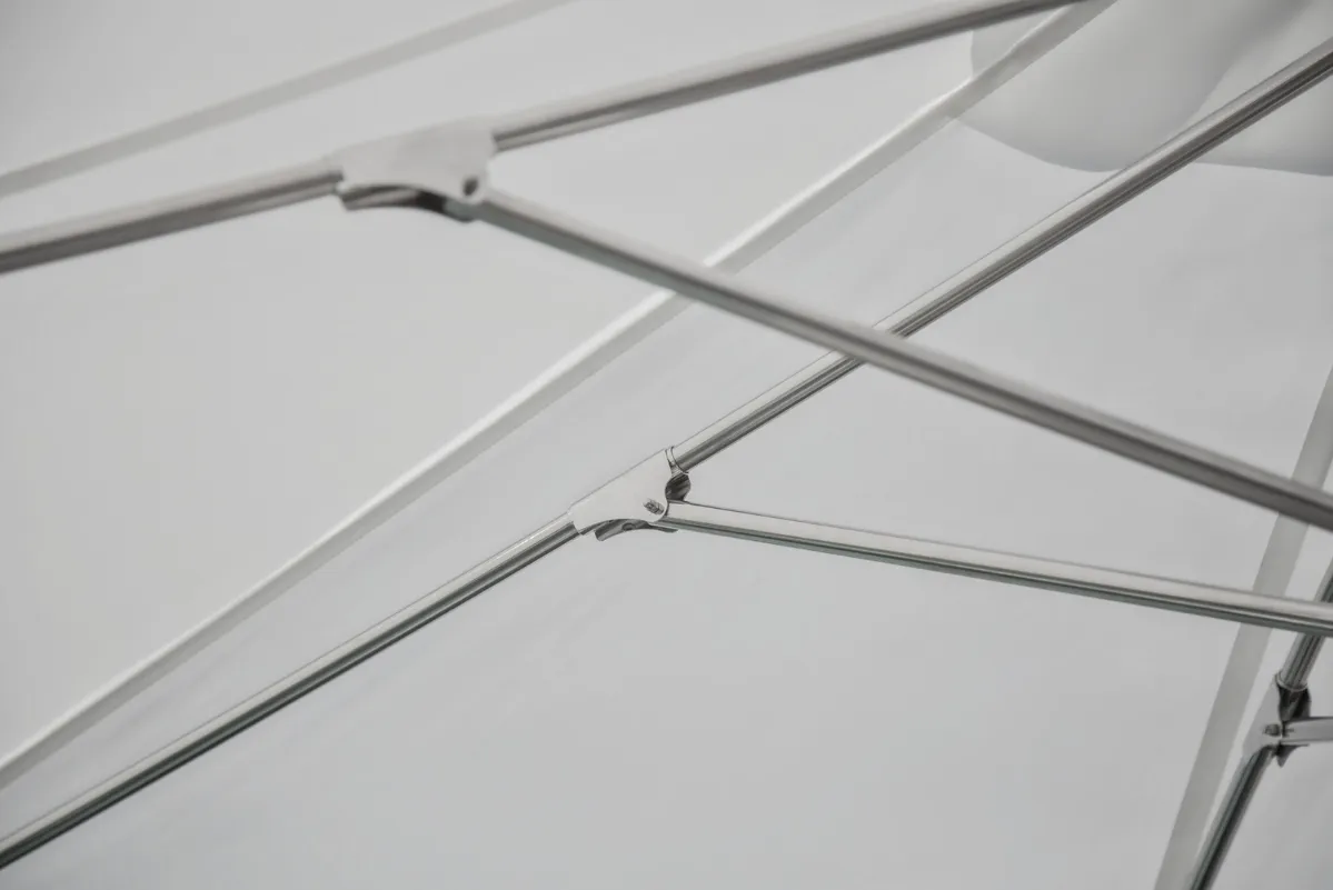 center_pole_umbrellas_images.images.1740557107688